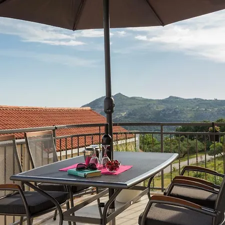 Mountain House With A Sea Wiev Mlini